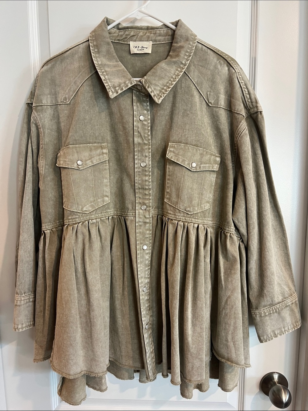 1.4.3. Story by Line Up khaki Washed Peplum Jean Jacket